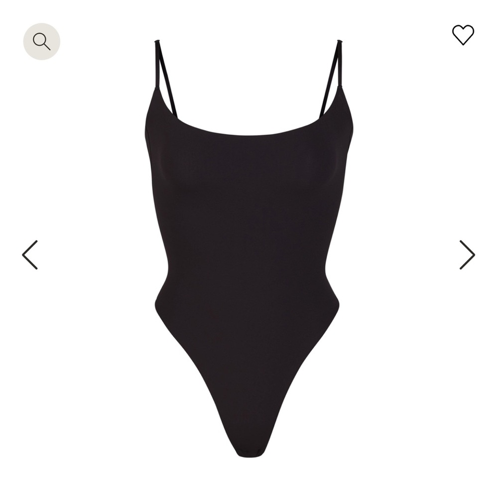 SKIMS FITS EVERYBODY CAMI BODYSUIT | ONYX × 1